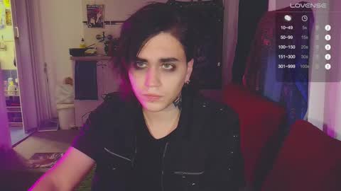 Snapshot of panther_cap chatting on 12.21.25 In bio online show from 12.21.25