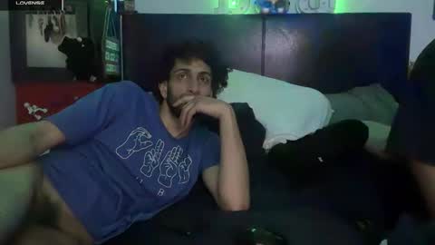 Snapshot of pantslesstraveler_plt chatting on 11.17.25 PantsLessTraveler online show from 11.17.25