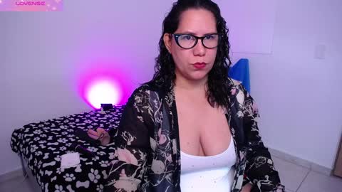 paola online show from 01.08.25