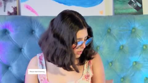 Paola Lyon online show from 02.02.26