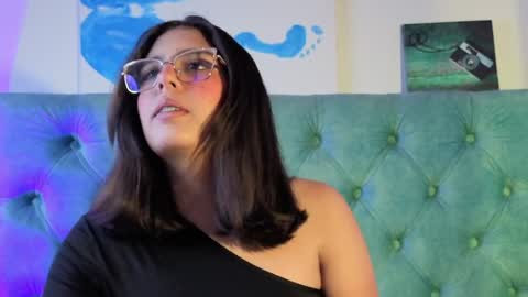 Paola Lyon online show from 04.06.26