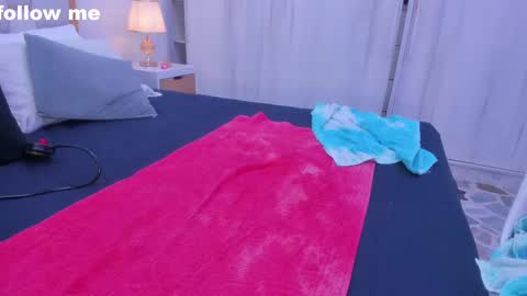 Paola  online show from 02.12.25