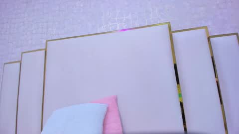 Paola  online show from 09.29.25