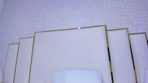 Paola  online show from 11.12.25