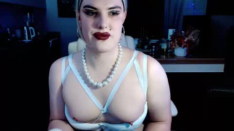 Snapshot of paoladoll chatting on 02.10.26 Sarina Williams online show from 02.10.26