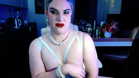 Snapshot of paoladoll chatting on 02.22.26 Sarina Williams online show from 02.22.26