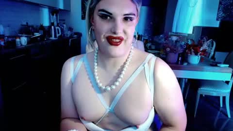 Snapshot of paoladoll chatting on 06.23.26 Sarina Williams online show from 06.23.26