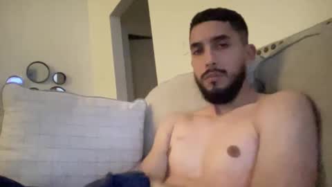 papicubano_guapo23cm online show from 03.01.25