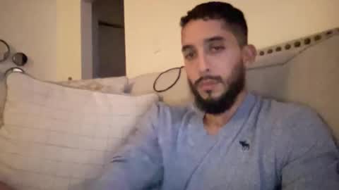 papicubano_guapo23cm online show from 10.13.25