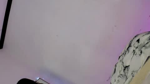 Fina Dwarf online show from 02.04.26