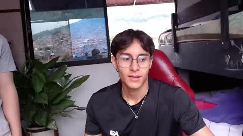 Papitapelada online show from 11.24.25