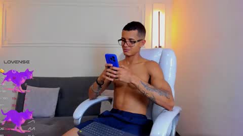 Ryan And Casper online show from 02.04.26