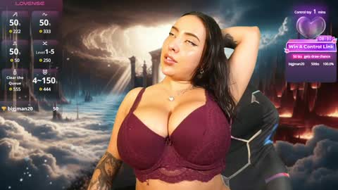 Snapshot of paradise_city__ chatting on 02.05.25 DAILYNPC OF online show from 02.05.25