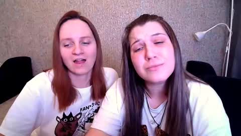 Snapshot of paradisexparadisex chatting on 11.22.25 paradisexparadisex online show from 11.22.25