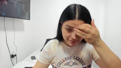 Snapshot of pareja_curiosa19 chatting on 11.01.25 pareja_curiosa19 online show from 11.01.25