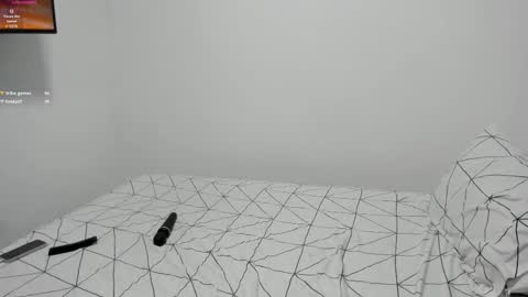 Snapshot of pareja_curiosa19 chatting on 11.14.25 pareja_curiosa19 online show from 11.14.25