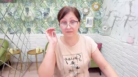 Paris online show from 01.19.25