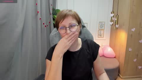 Paris online show from 02.18.25