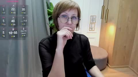 Paris online show from 03.12.25