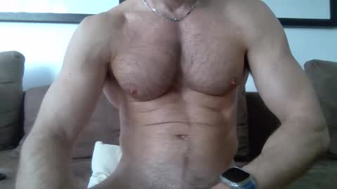 Porn Actor 21cm Hetero online show from 05.19.26