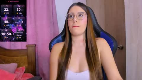 Paris online show from 11.08.25