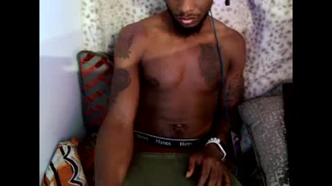 Snapshot of parlaytellio chatting on 12.04.24 Parlay Tellio online show from 12.04.24