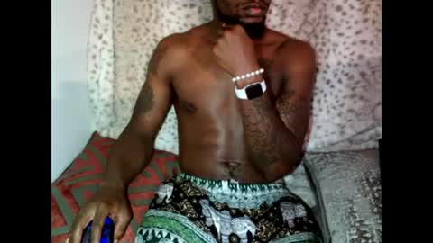 Snapshot of parlaytellio chatting on 12.13.24 Parlay Tellio online show from 12.13.24