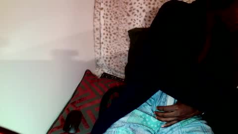 Snapshot of parlaytellio chatting on 03.06.25 Parlay Tellio online show from 03.06.25