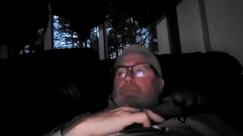 Snapshot of part86 chatting on 01.05.25 part86 online show from 01.05.25