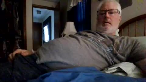 Snapshot of part86 chatting on 09.17.25 part86 online show from 09.17.25