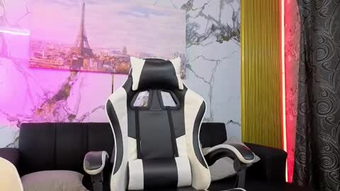 party_with_medellin23 online show from 04.10.26