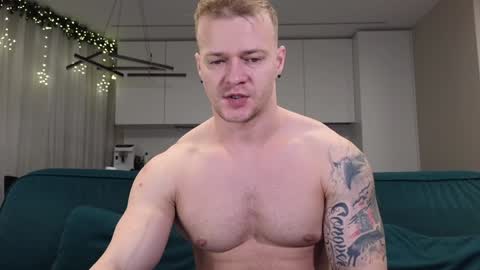 Snapshot of pashka_x chatting on 12.29.24 Pashka online show from 12.29.24