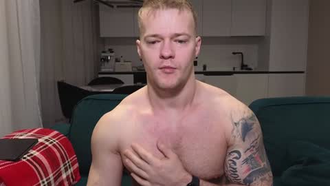 Snapshot of pashka_x chatting on 01.24.25 Pashka online show from 01.24.25