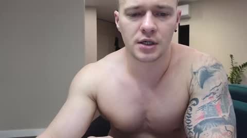 Snapshot of pashka_x chatting on 01.30.25 Pashka online show from 01.30.25