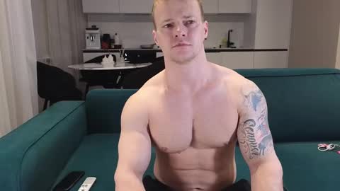 Snapshot of pashka_x chatting on 02.10.25 Pashka online show from 02.10.25