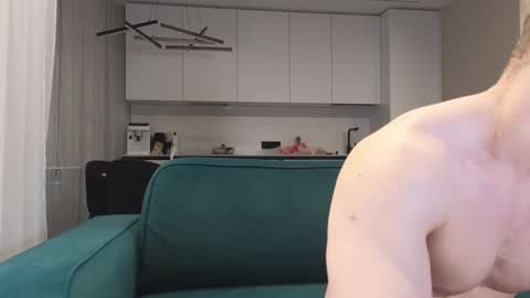 Snapshot of pashka_x chatting on 02.22.25 Pashka online show from 02.22.25