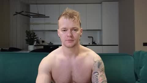 Snapshot of pashka_x chatting on 10.20.25 Pashka online show from 10.20.25