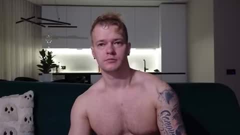 Snapshot of pashka_x chatting on 10.27.25 Pashka online show from 10.27.25