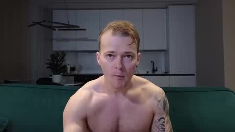 Snapshot of pashka_x chatting on 11.03.25 Pashka online show from 11.03.25