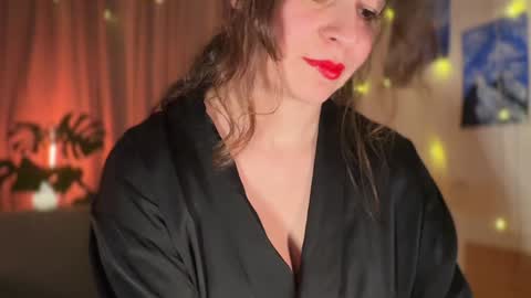 Snapshot of passionessa chatting on 01.14.25 Call me Miss Alice Careful Passion Queen online show from 01.14.25