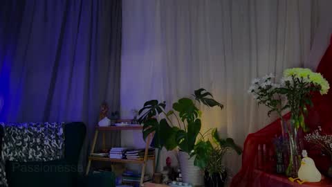 Snapshot of passionessa chatting on 12.02.25 Call me Miss Alice Careful Passion Queen online show from 12.02.25