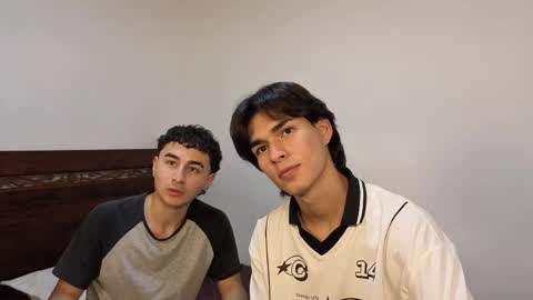 Snapshot of patri_ck_villa chatting on 12.22.25 patri_ck_villa online show from 12.22.25