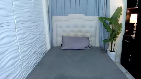 Snapshot of patricia_miller08 chatting on 10.14.25 patricia_miller08 online show from 10.14.25