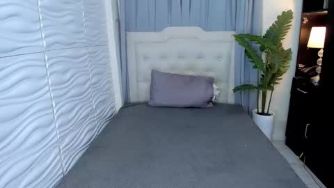 Snapshot of patricia_miller08 chatting on 10.25.25 patricia_miller08 online show from 10.25.25