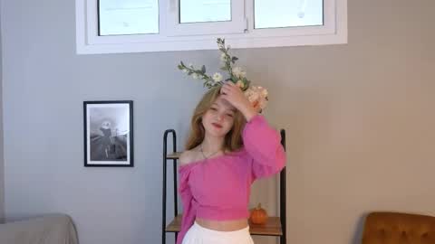 Vicki online show from 09.17.25