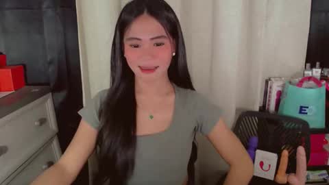 Snapshot of patricialovesyou chatting on 04.21.26 PATRICIA online show from 04.21.26