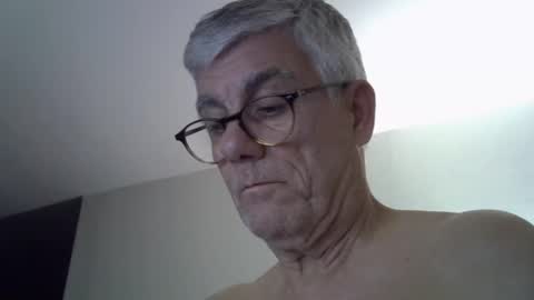 patrick5275 online show from 10.11.25