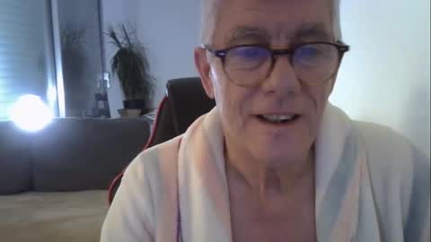 Snapshot of patrick5275 chatting on 04.22.26 patrick5275 online show from 04.22.26