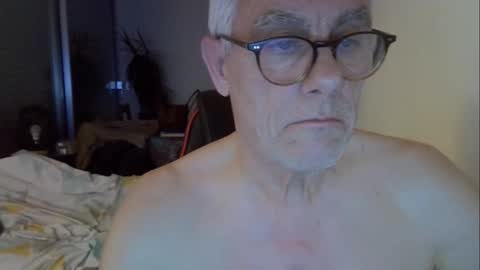 Snapshot of patrick5275 chatting on 04.24.26 patrick5275 online show from 04.24.26