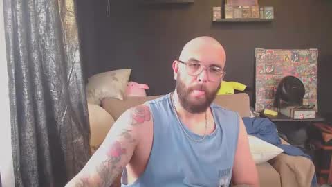 Snapshot of patrickmorris92 chatting on 04.15.26 patrickmorris92 online show from 04.15.26